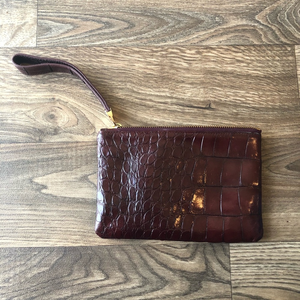 Henri Bendel wristlet